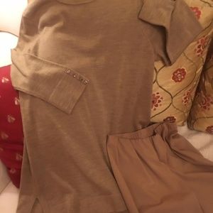 CASUAL TOP AND PANTS - CAMEL COLOR